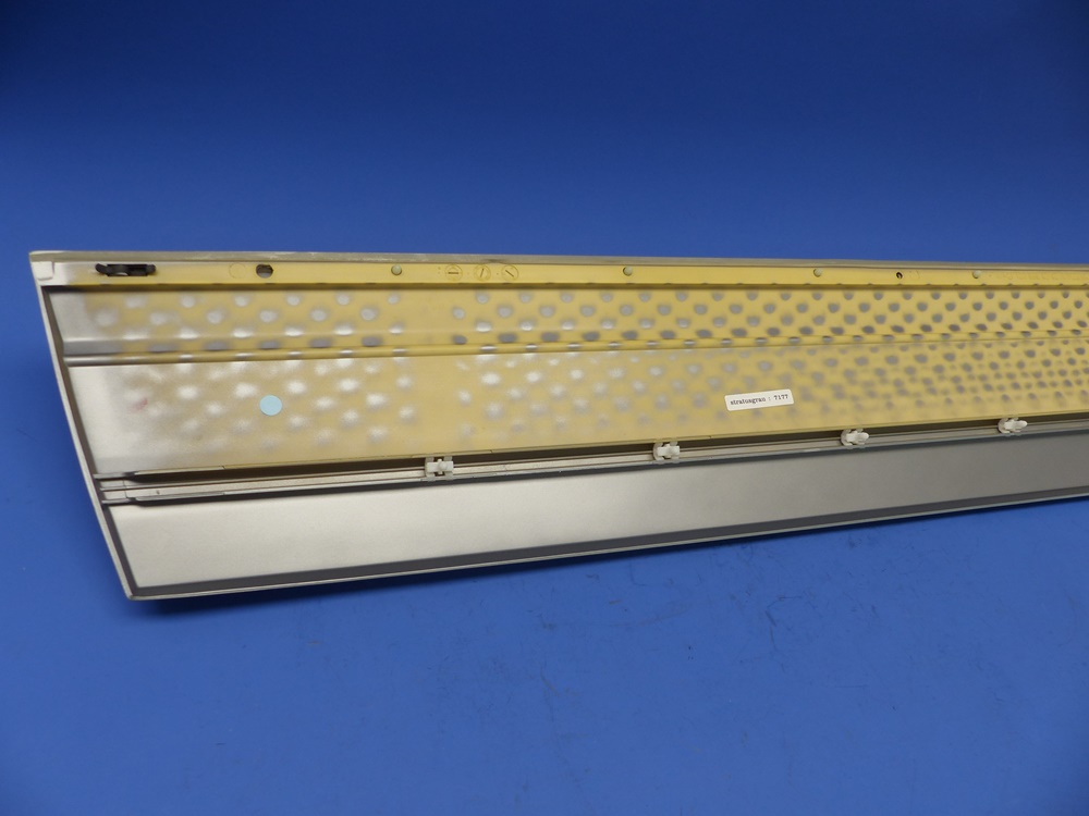 1266904640 Verkleidung, Fahrertür, rechts, unten, Farbe 7177, mit Befestigungsclips, Mercedes W126, Serie 2, original Mercedes Neuteil, NOS