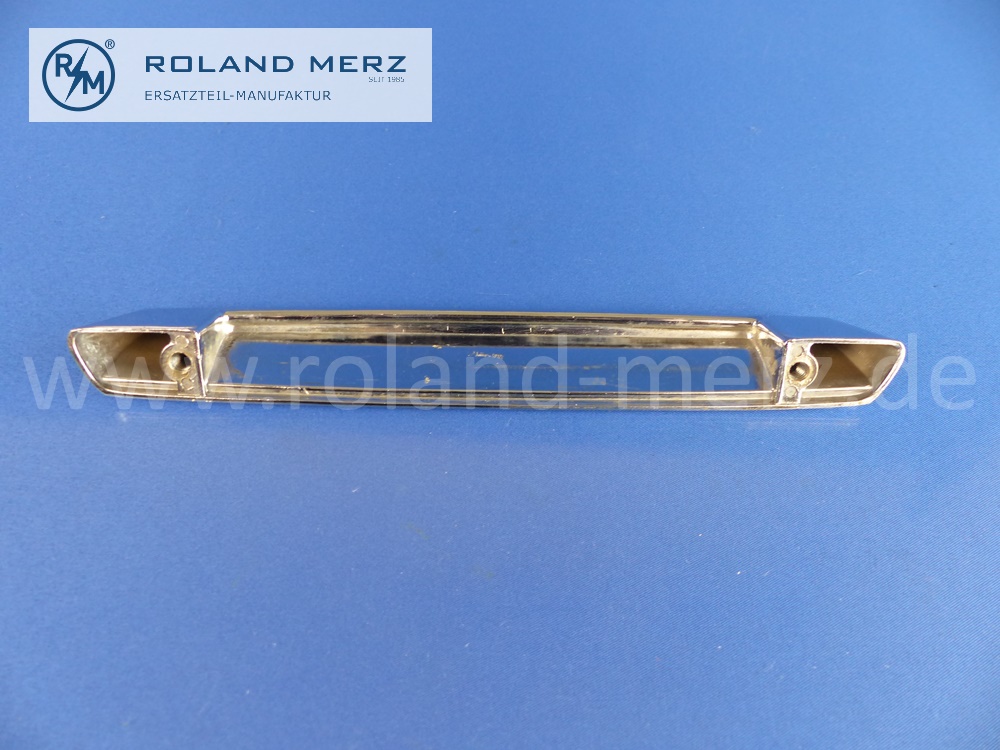 1157580002 Griff Heckdeckel, Heckdeckelgriff, Mercedes  200/8, 220/8, 220/8D, W114, W115, Original MB-Neuteil NOS