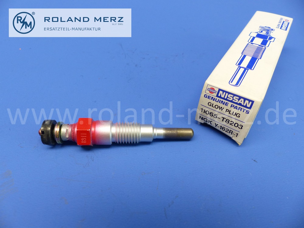 11065-T8203 glow plug, pencil style, NGK Y-162R-1, Nissan Patrol III, Urvan, original Beru spare-part, NOS